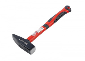 Молоток слесарный 1,5 кг с фиберглассовой обрезин.рукояткой MATRIX