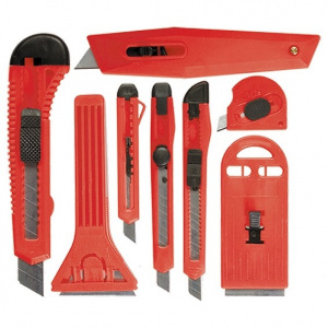 Набор ножей, выдв.лезв. 9мм-4шт,18мм-2шт,+ скребки 40-52мм 2шт., MATRIX,