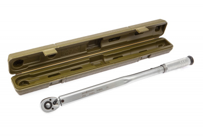 Ключ динамометрический 3/4" щелчковый 70-350Нм, пласт.кейс ДЕЛО ТЕХНИКИ