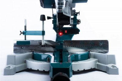 Пила торцовочная по дереву ALTECO MS 2200-255 BD